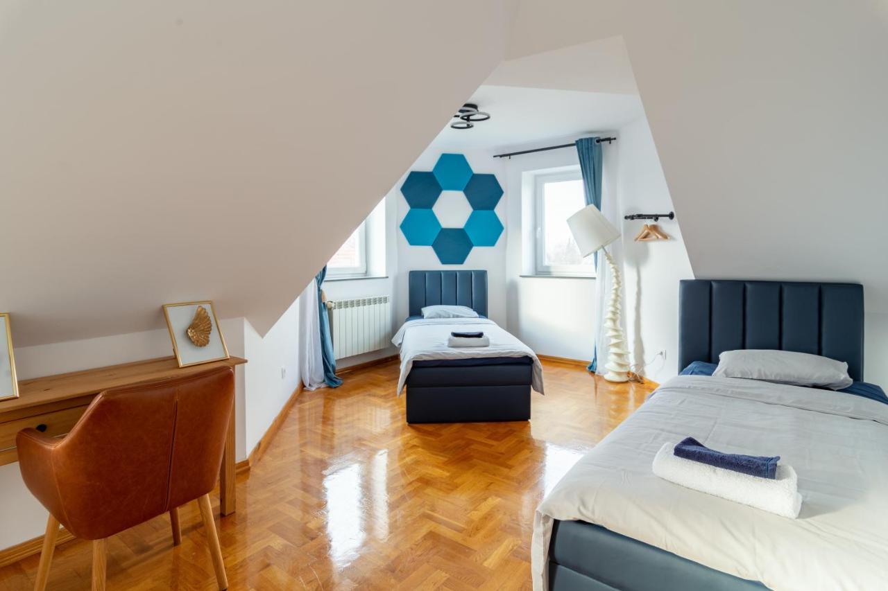 The Castle Suites & Apartment - Free Parking - (Adults Only) クラクフ エクステリア 写真
