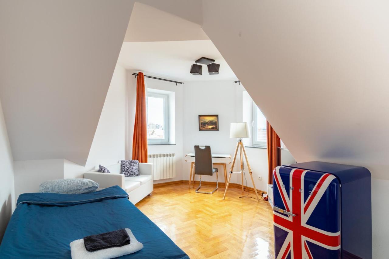 The Castle Suites & Apartment - Free Parking - (Adults Only) クラクフ エクステリア 写真