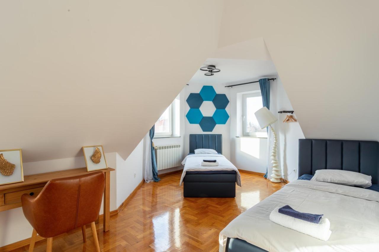 The Castle Suites & Apartment - Free Parking - (Adults Only) クラクフ エクステリア 写真